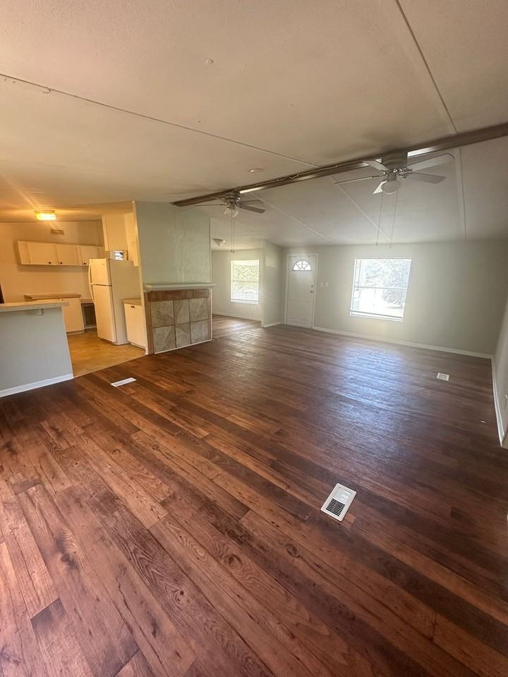 6488 Cowart Cir - Photo 6 of 20