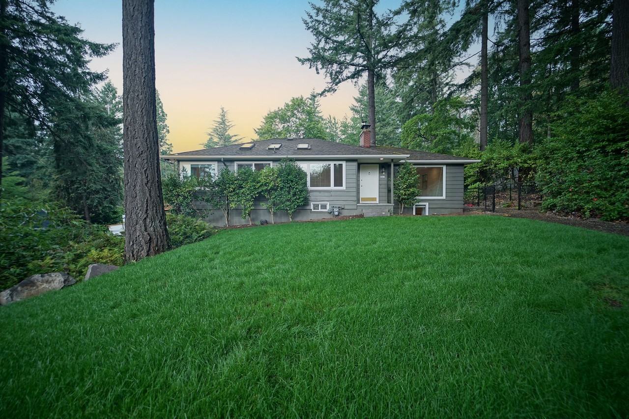 Hamilton House - Photo 5 of 49