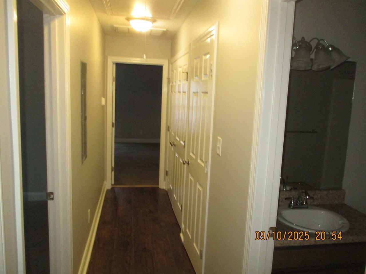 1272 Askew Dr Ne - Photo 4 of 8