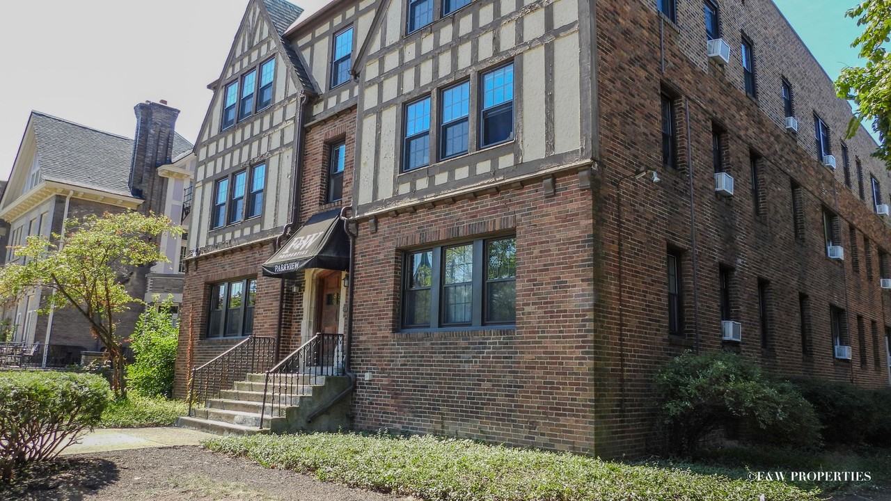 55 Hamilton Park - Photo 3 of 33