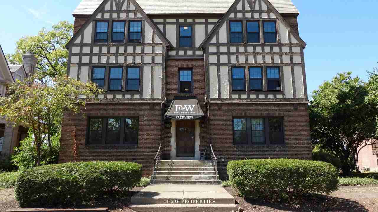 55 Hamilton Park - Photo 4 of 33