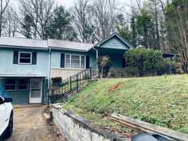 featured image of 5 Sunrise St