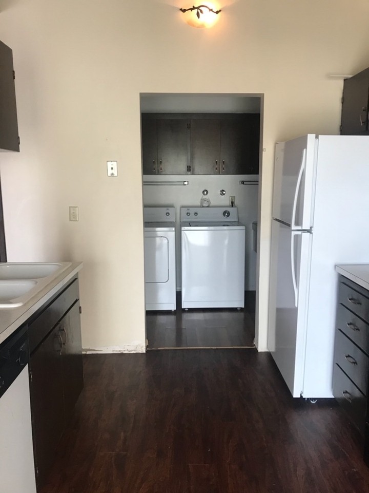 907 907 & 909 N. Johnson Road - Photo 5 of 10
