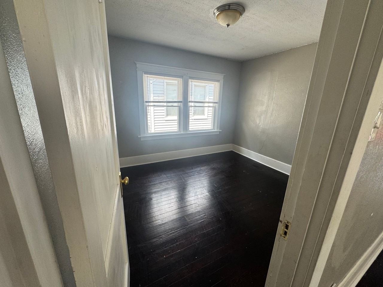 4926 Tiemann Ave - Photo 3 of 10