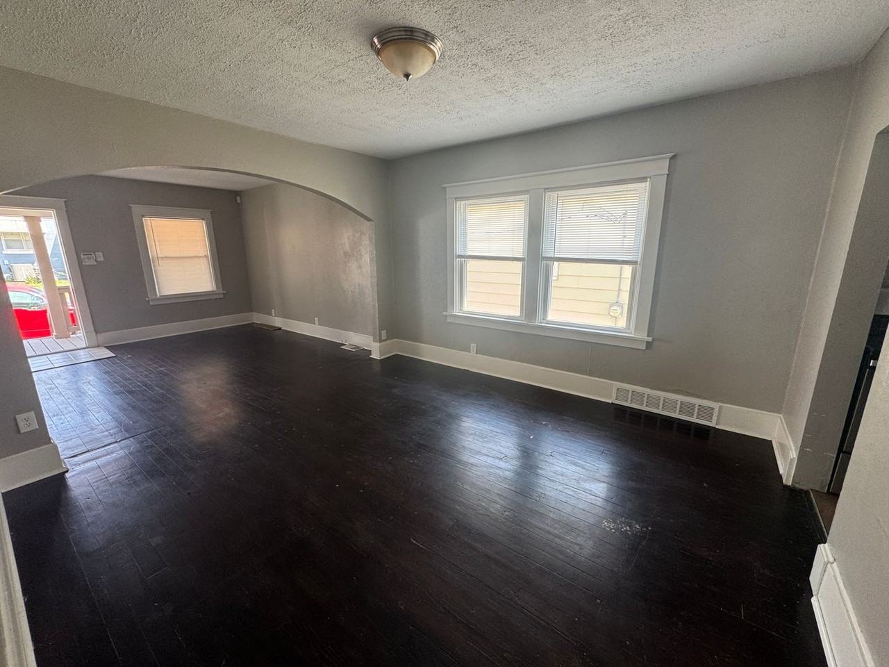 4926 Tiemann Ave - Photo 4 of 10