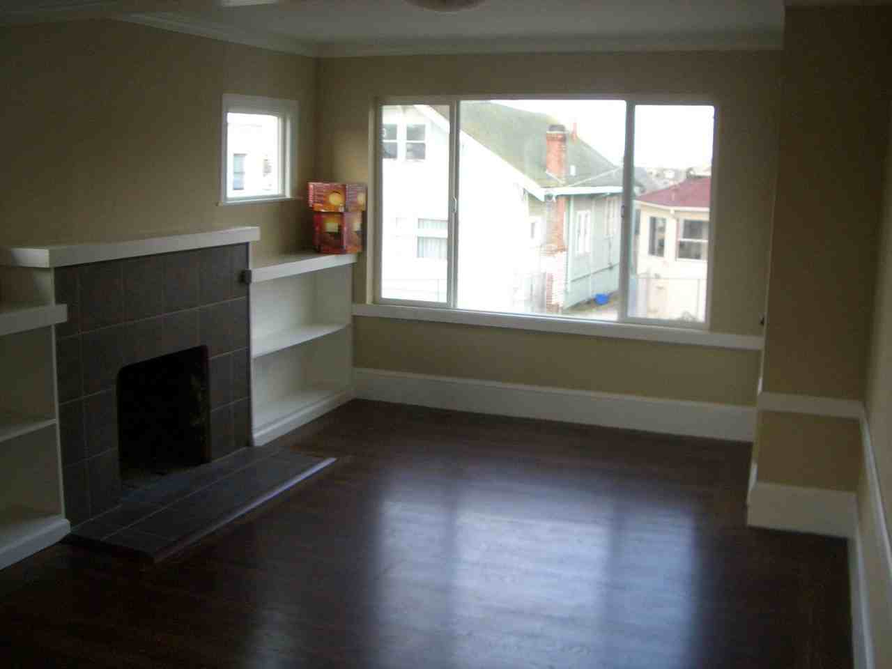 2110 47th Ave - Photo 3 of 7