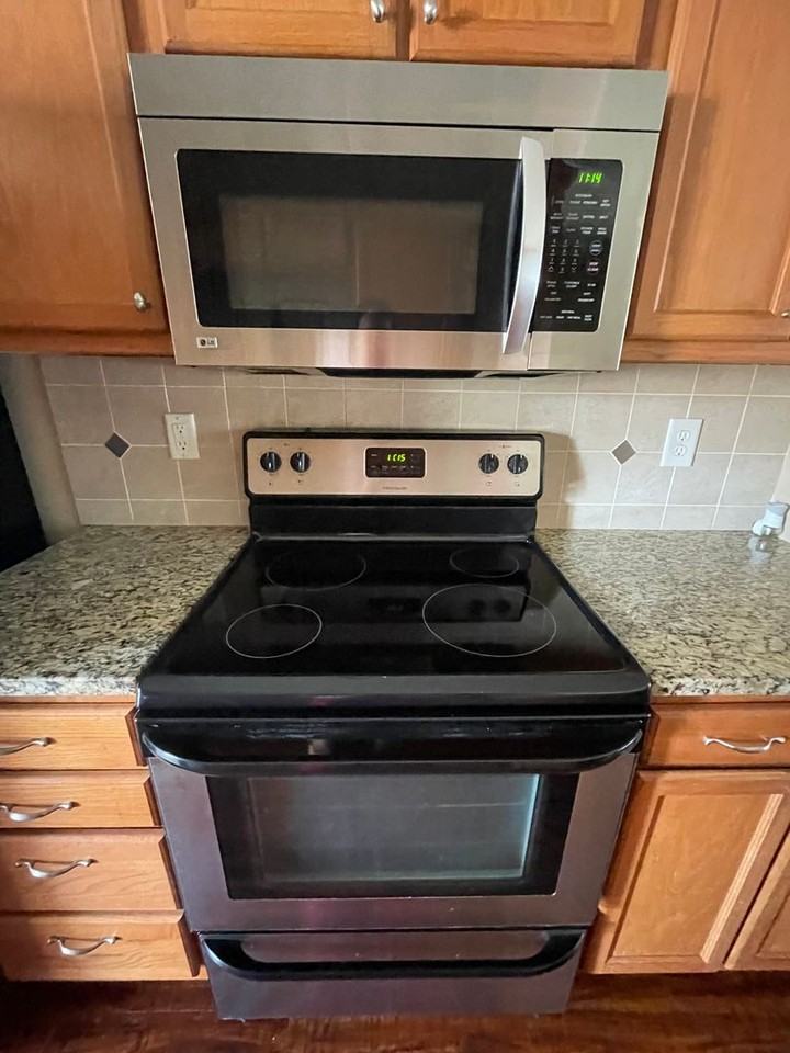 306 Moonstone Drive - Photo 7 of 31