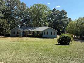 1402 Northgate Dr - Photo 1 of 1