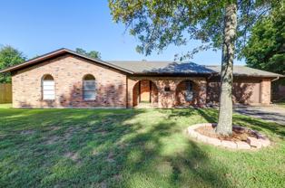 4005 Pecos St - Photo 1 of 1