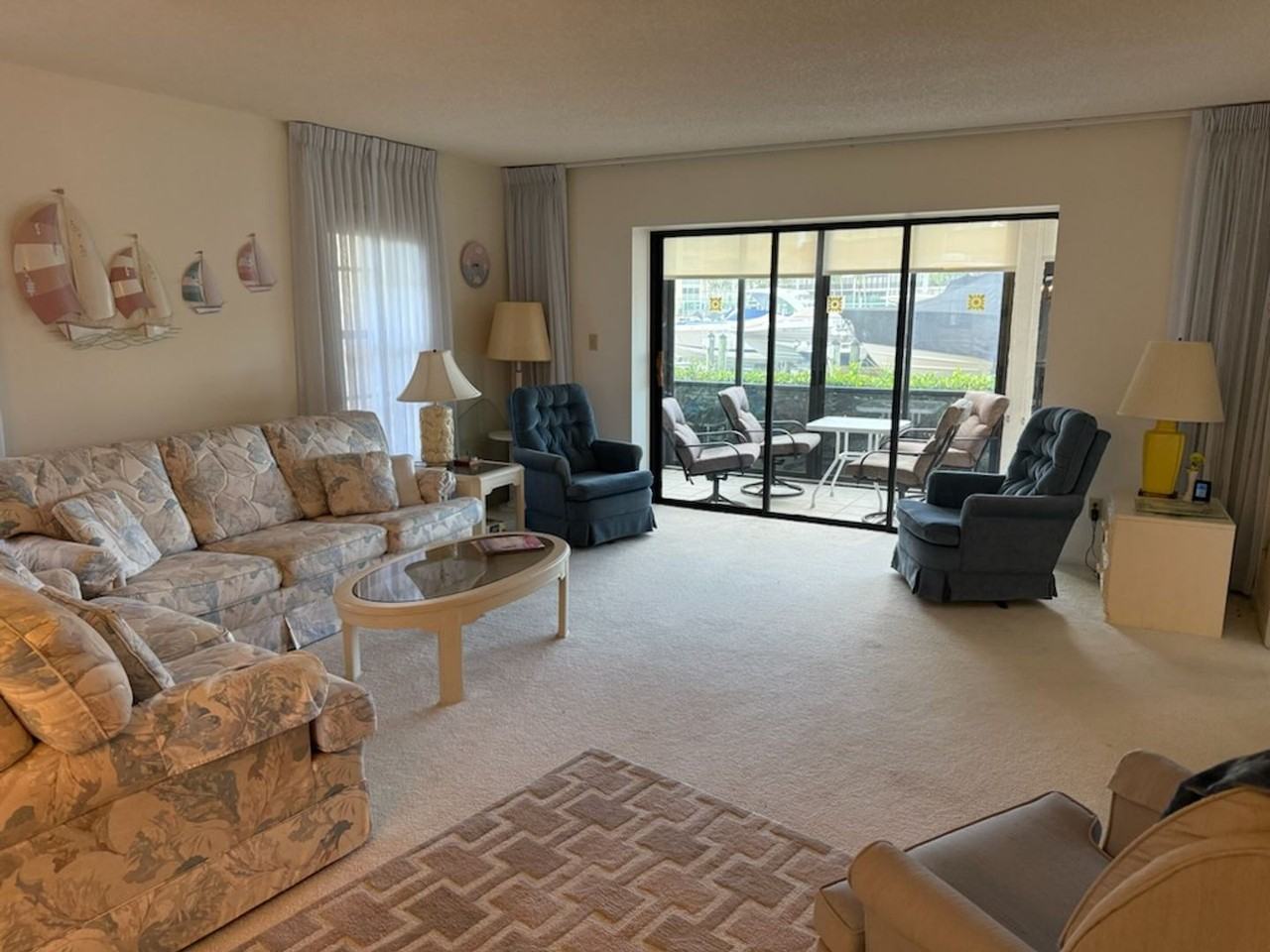 900 Huron Ct #A1 - Photo 2 of 9