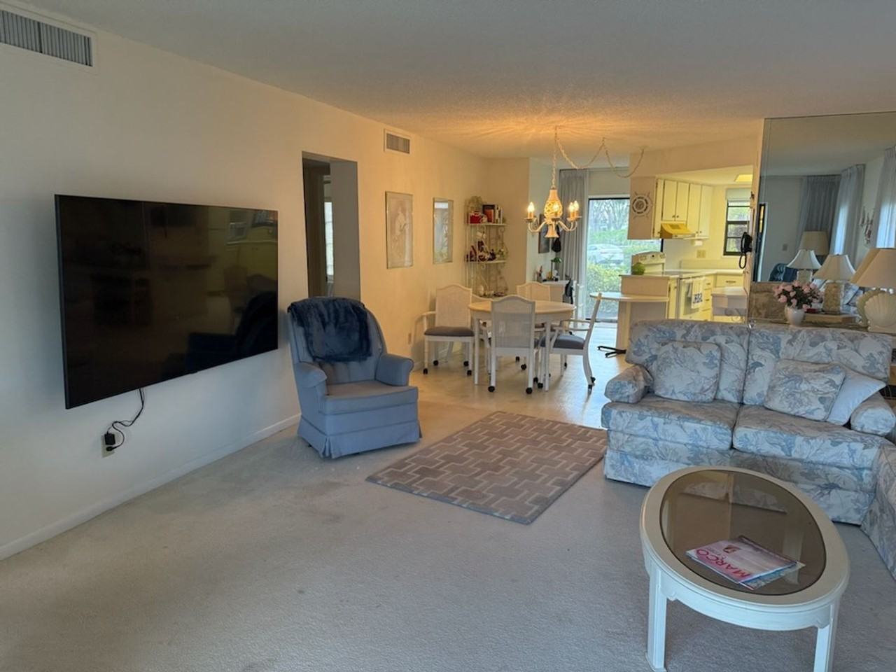 900 Huron Ct #A1 - Photo 3 of 9