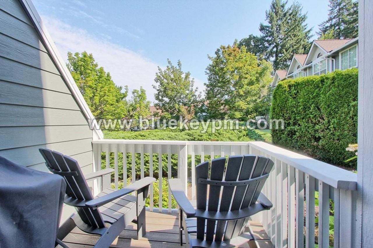 12207 Sw Meader Way - Photo 5 of 15