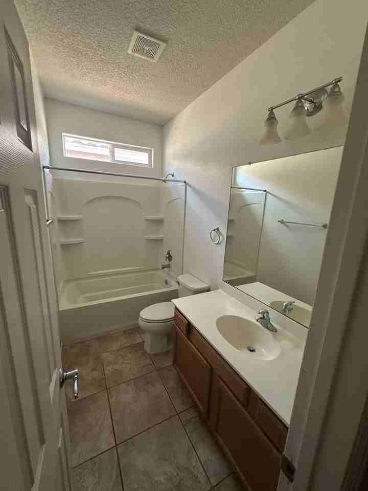 453 Loma Linda Loop Northeast - Photo 3 of 10