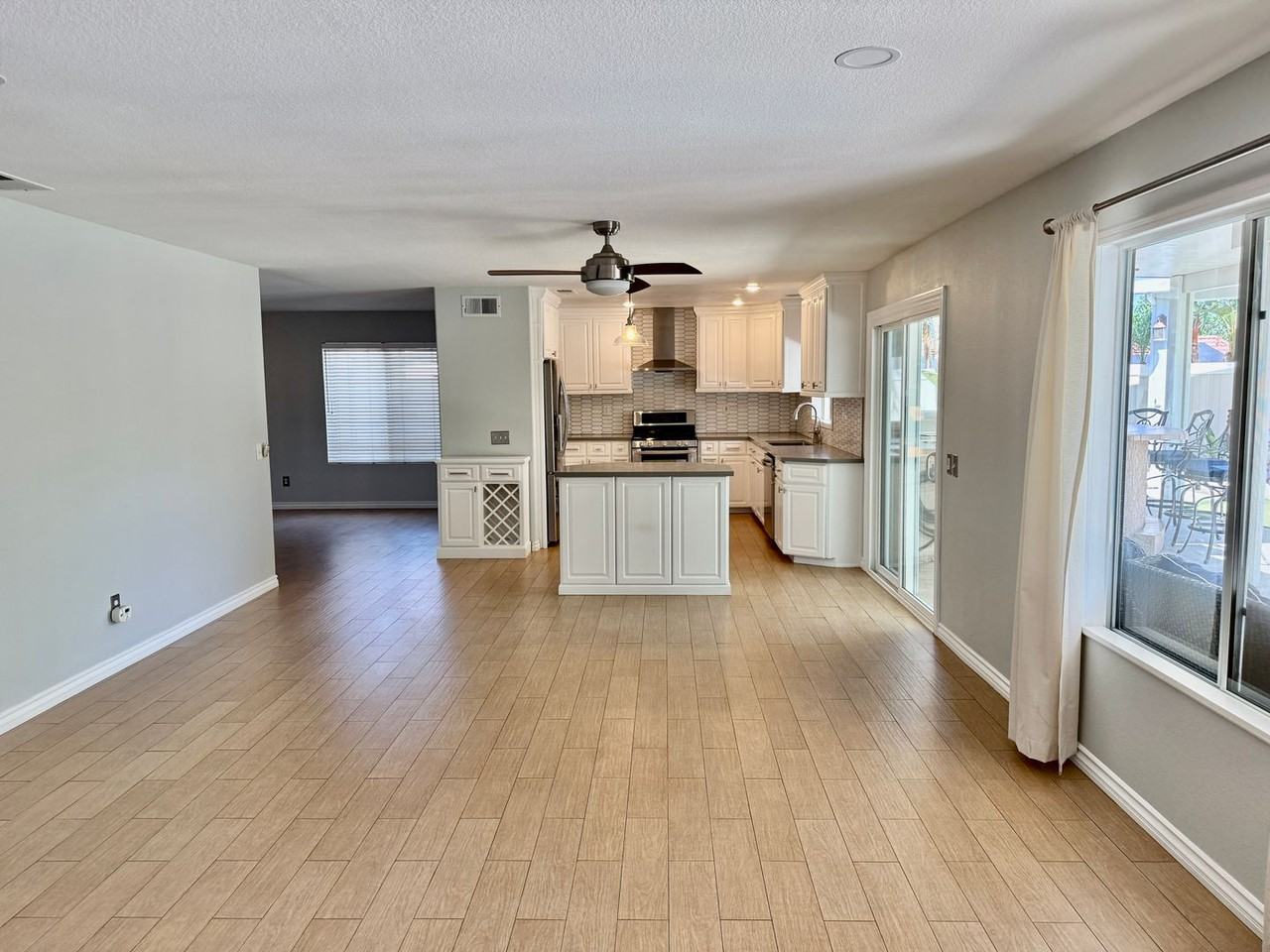 2345 Talbot Cir - Photo 6 of 27