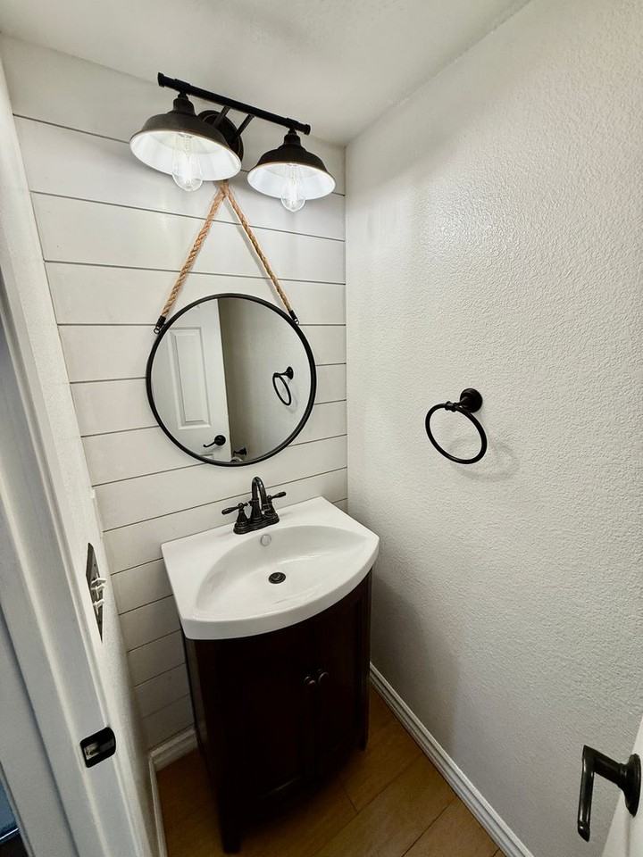 2345 Talbot Cir - Photo 7 of 27