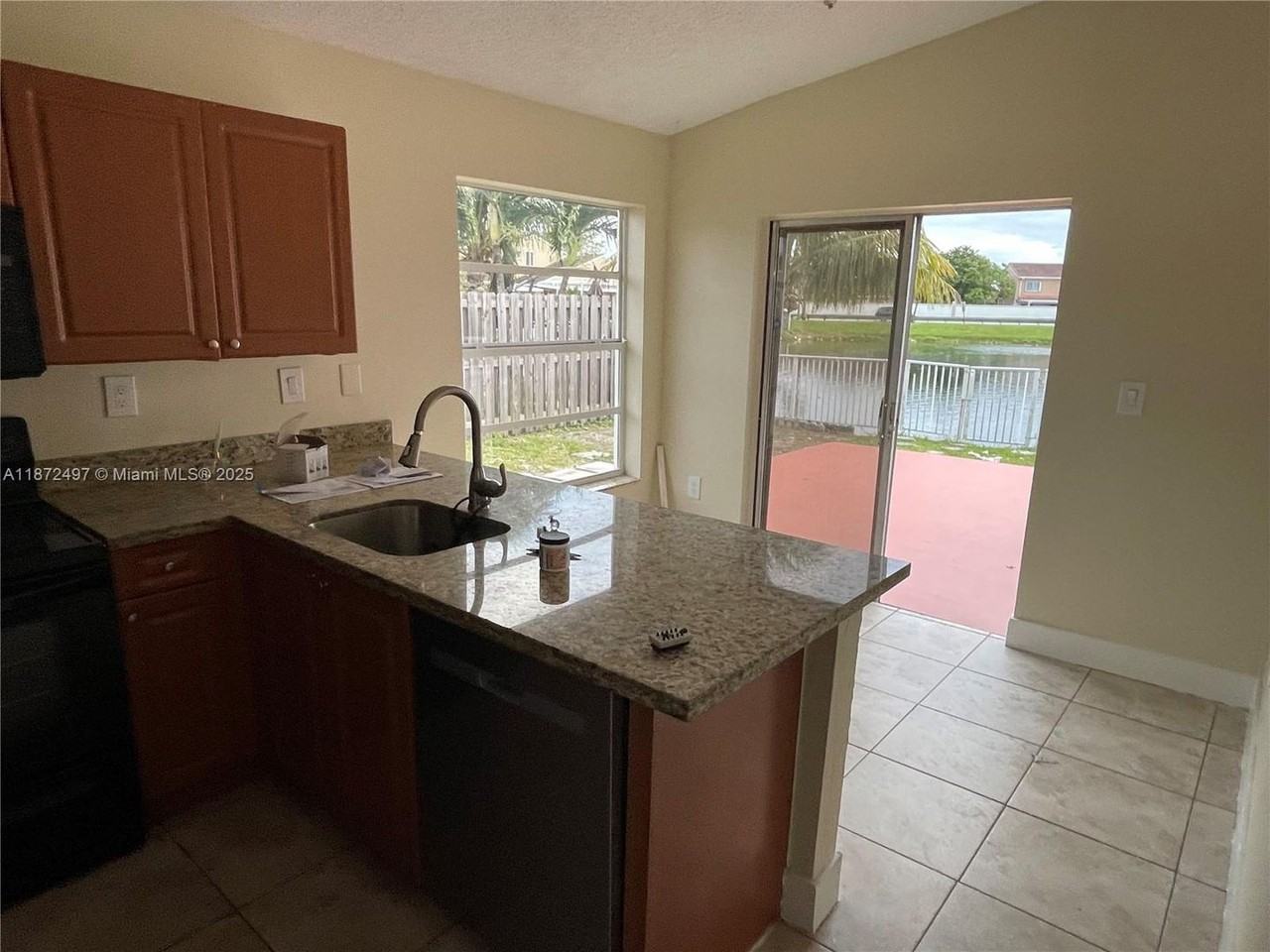 8350 Nw 193rd Ln - Photo 3 of 14