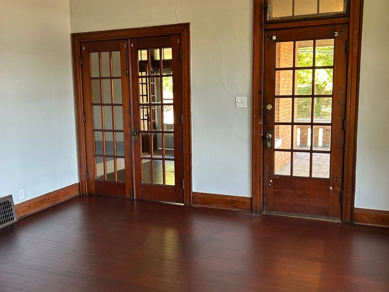 3616 Stringtown Rd - Photo 6 of 35
