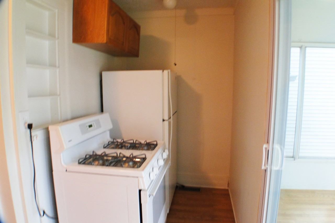 35323 Sheridan St - Photo 5 of 15