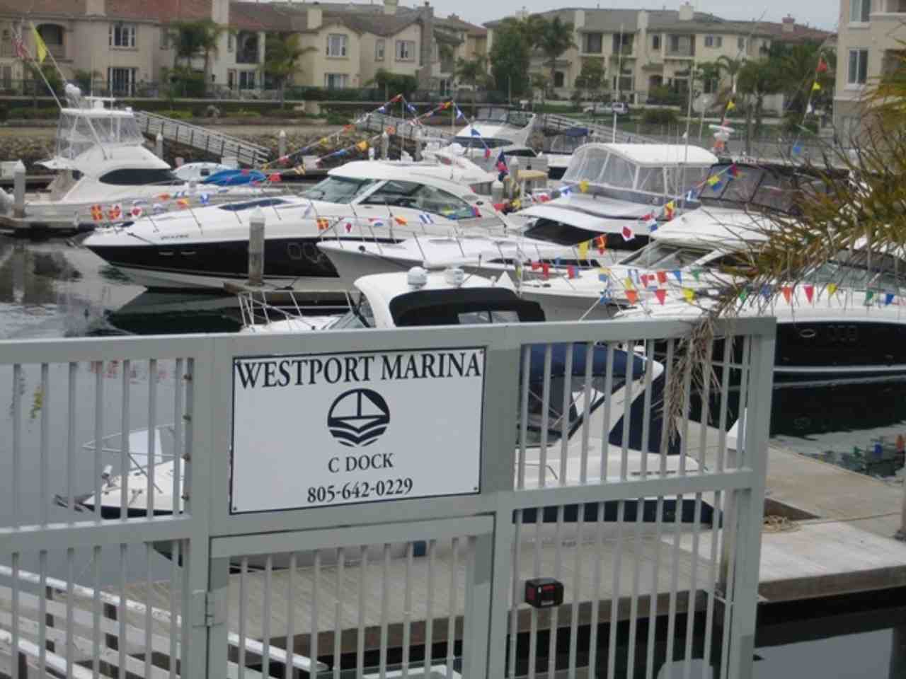 4294 Tradewinds Dr - Photo 2 of 14