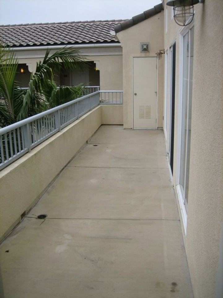 4294 Tradewinds Dr - Photo 3 of 14