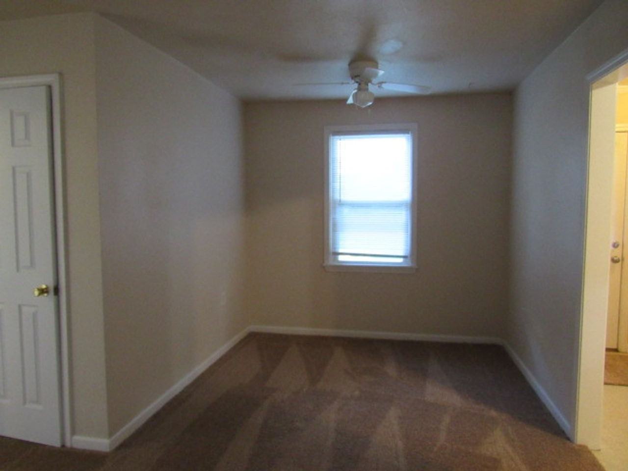 5502 Lynwood Rd - Photo 2 of 9