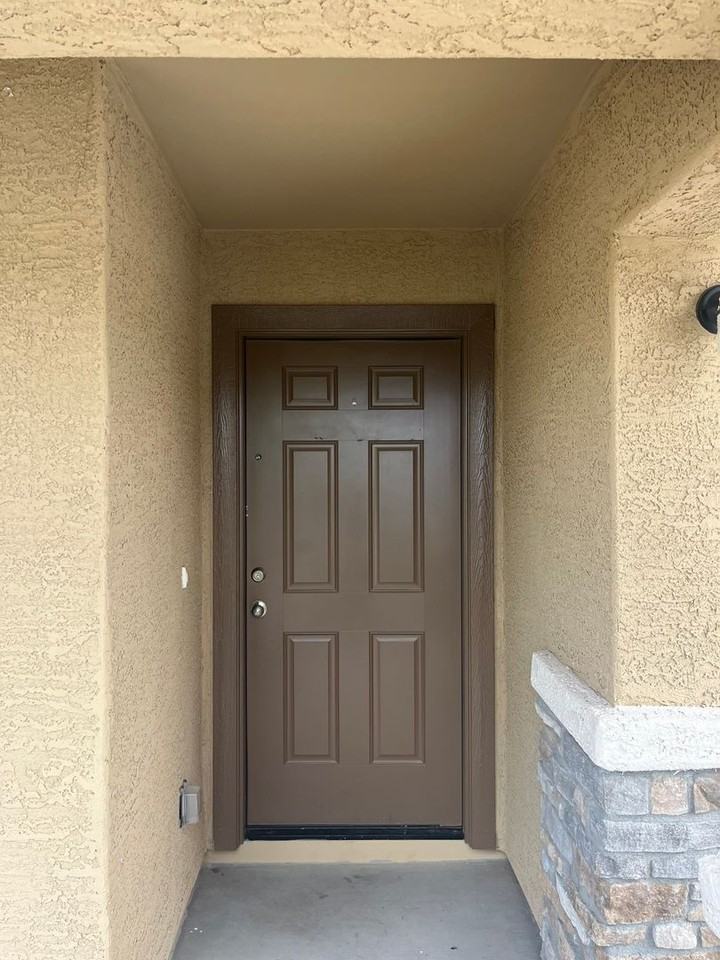 1595 W Cottonwood Bluffs Dr - Photo 2 of 21