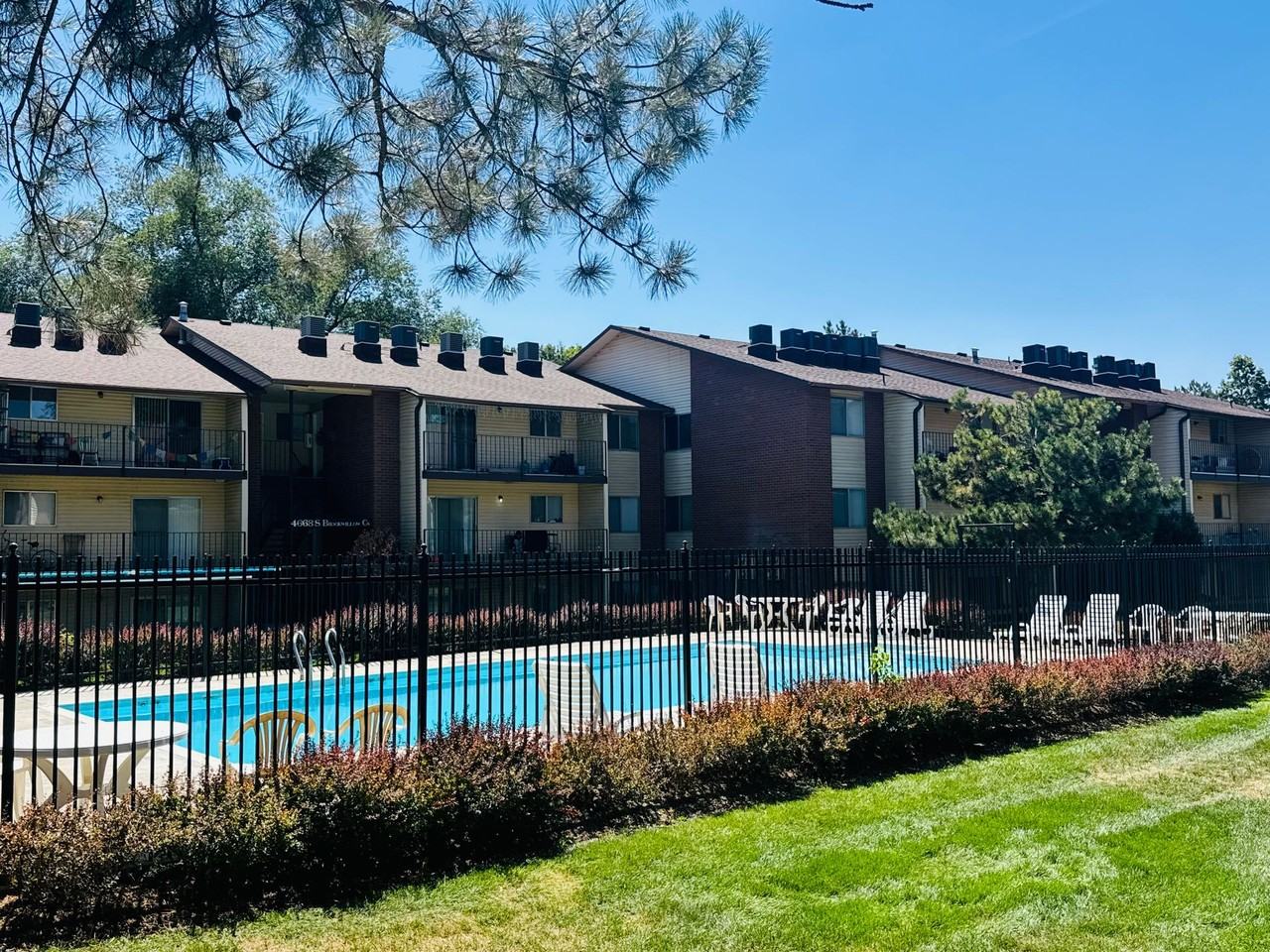 4693 South Brookwillow Cove - Photo 3 of 9