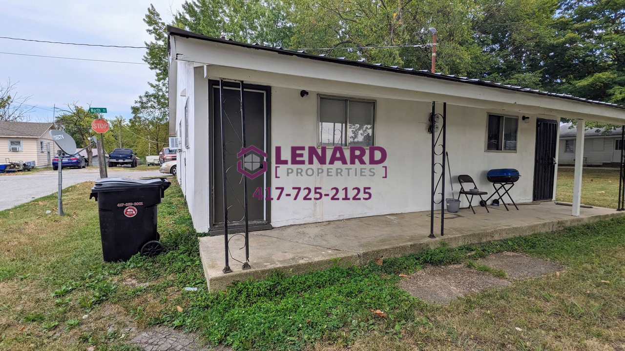 215 North St - Photo 2 of 11