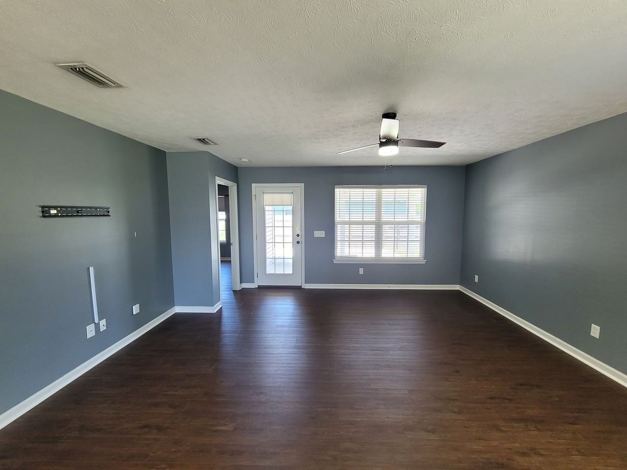 276 Orinda St - Photo 7 of 28