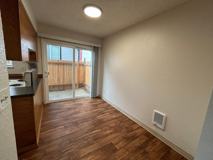 S0638 - Photo 1 of 1