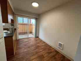 S0638 - Photo 1 of 1