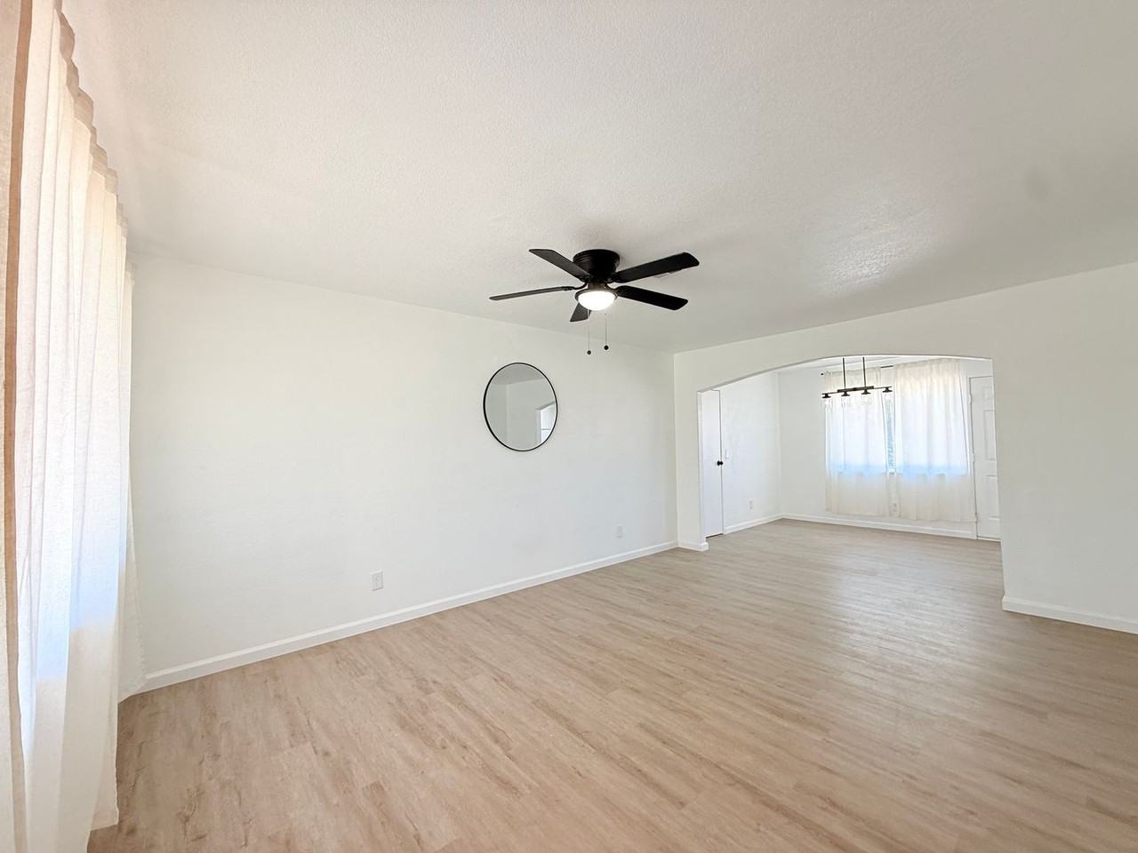 NewB PS T 85225 - Photo 3 of 38