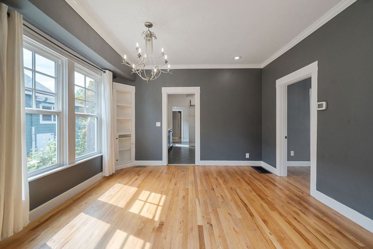 1241 Ne 74th Ave - Photo 5 of 27