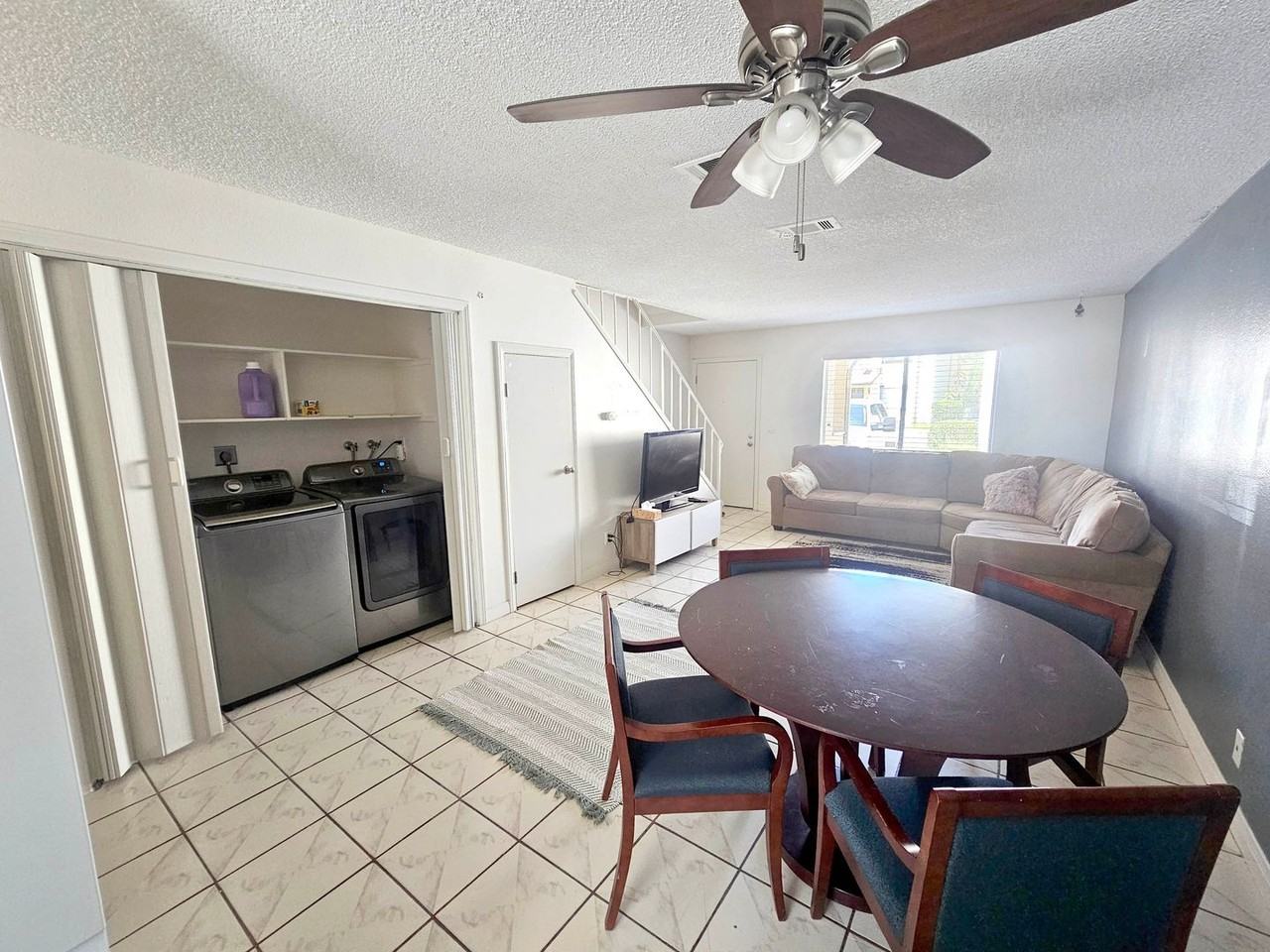 5140 North River Road #B - Photo 3 of 14