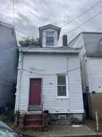 featured image of 1309 Lowrie St