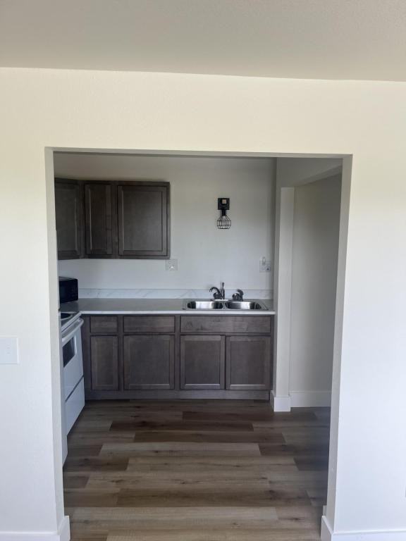 9417 Noble Ln #A - Photo 4 of 8