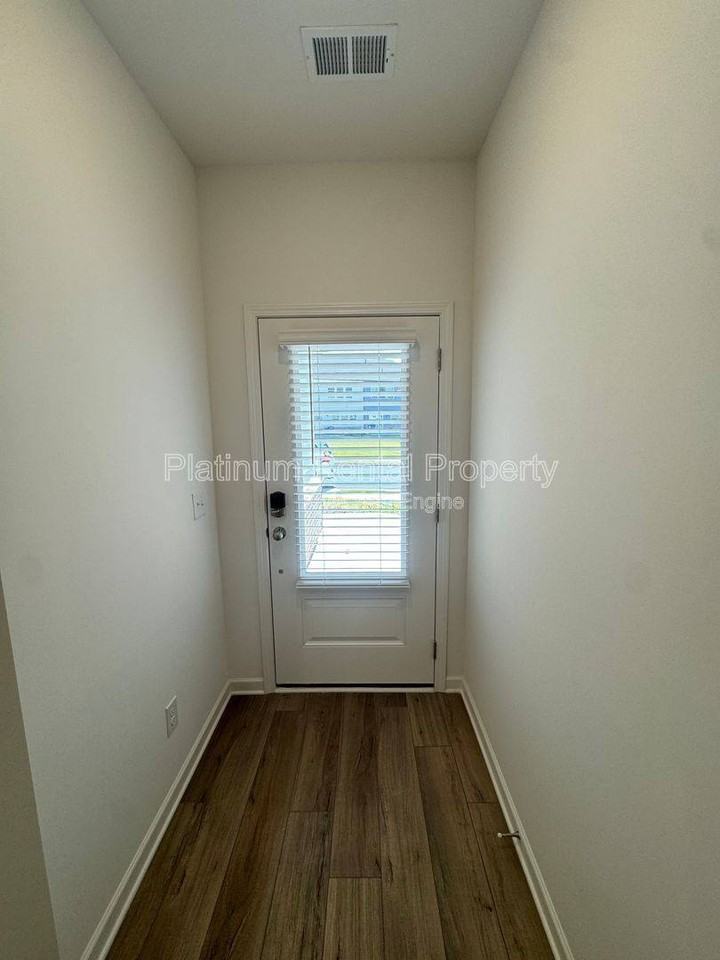 2805 Habibi Ct - Photo 3 of 10