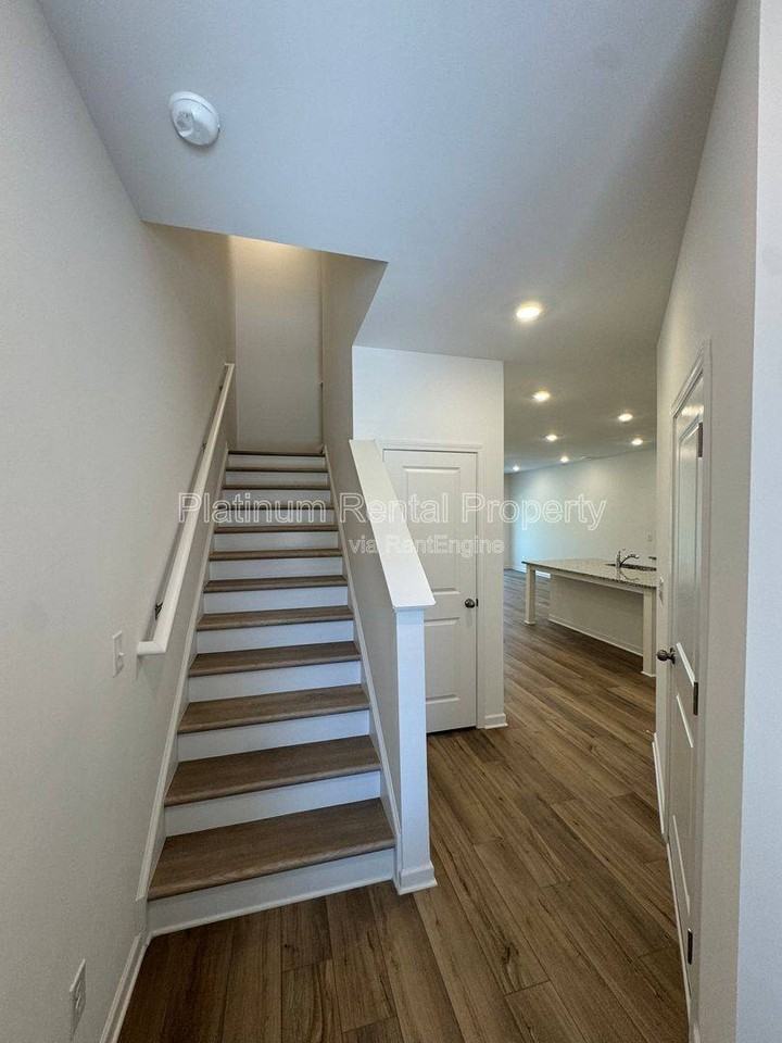 2805 Habibi Ct - Photo 4 of 10