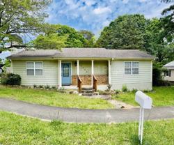 1680 Hill St Ne - Photo 1 of 1
