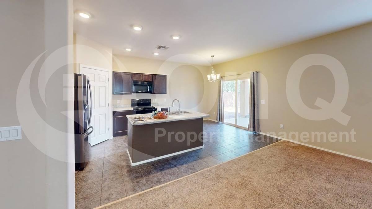 12272 W Reyher Farms Loop - Photo 3 of 10