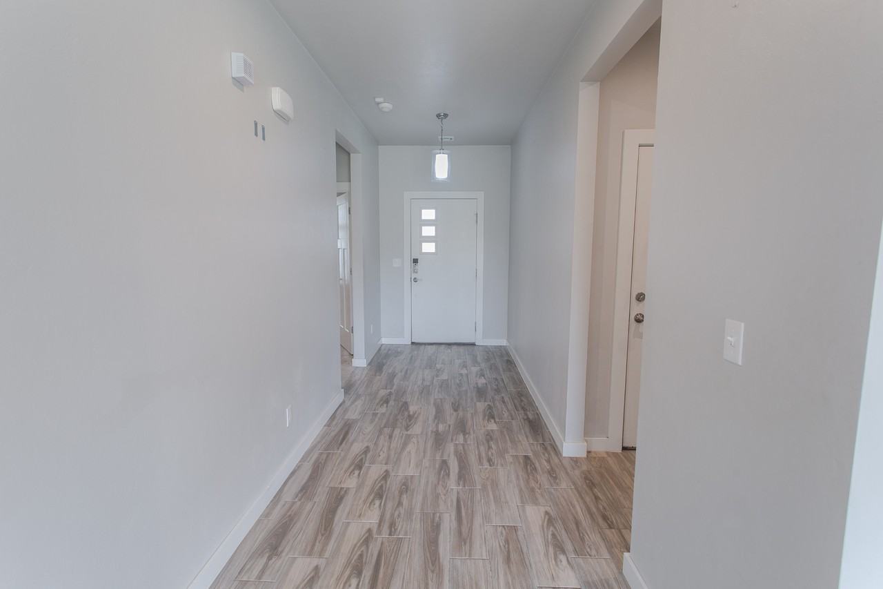 512 Nw 179th Cir #512EDMOND - Photo 2 of 36