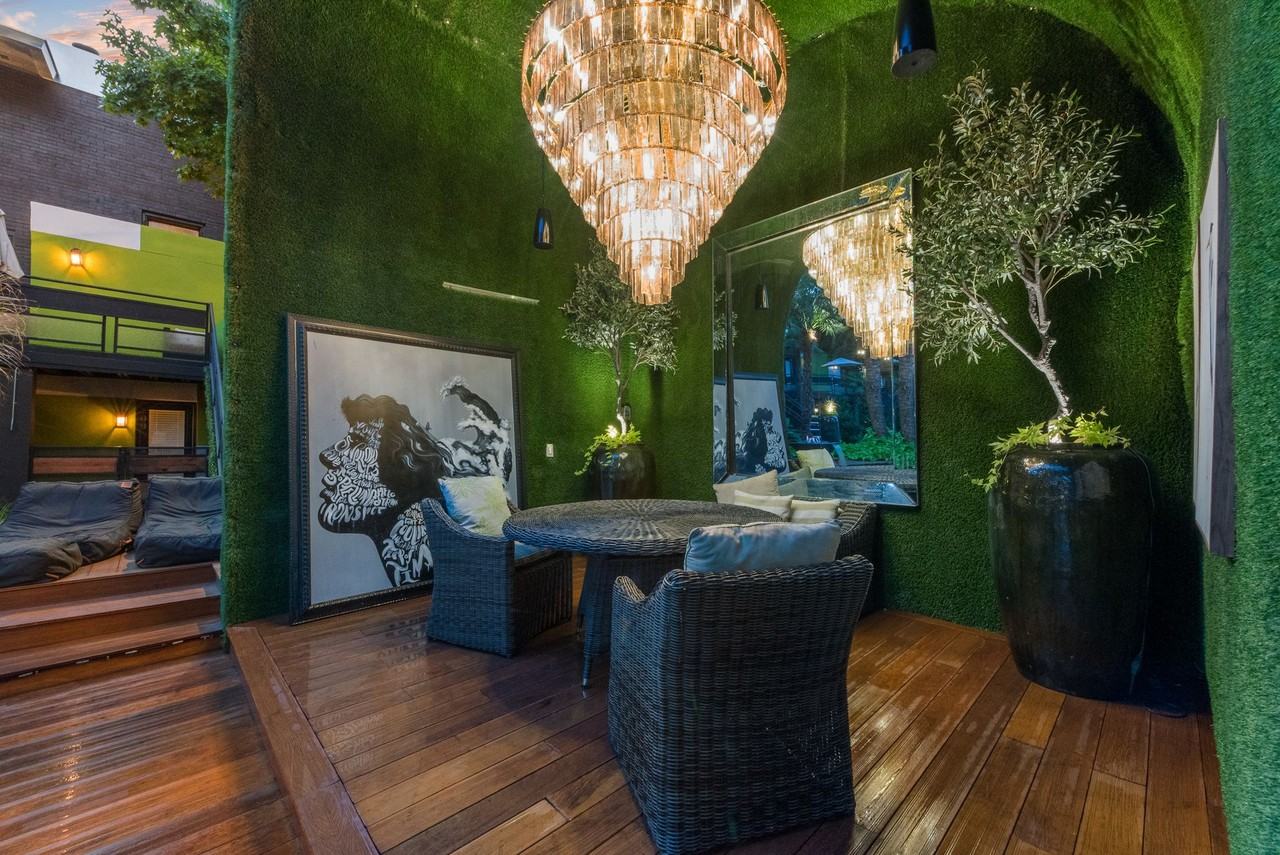 Fox Trott - Photo 4 of 50