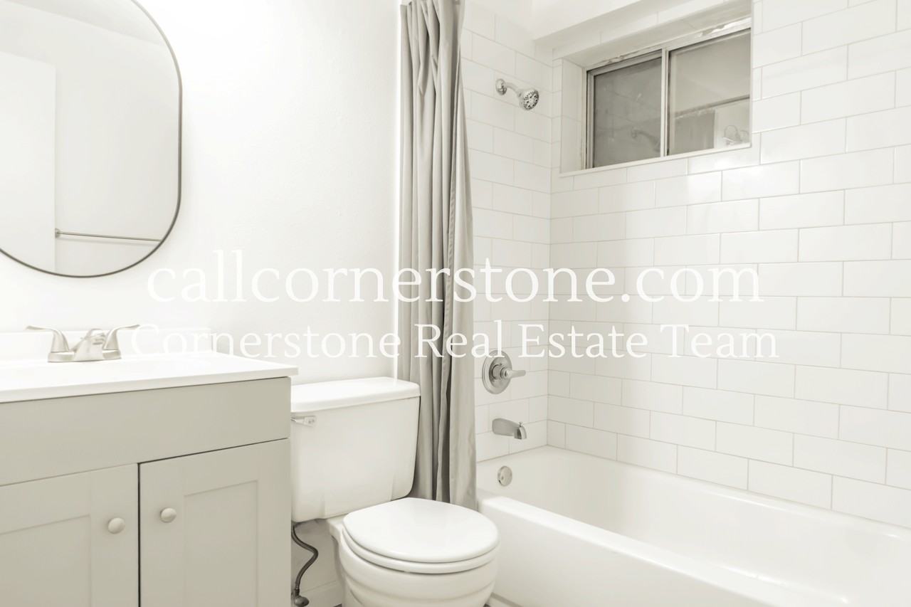 2014 N 7th St #B - Photo 4 of 16