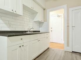 524 Pitt St W #206 - Photo 1 of 1