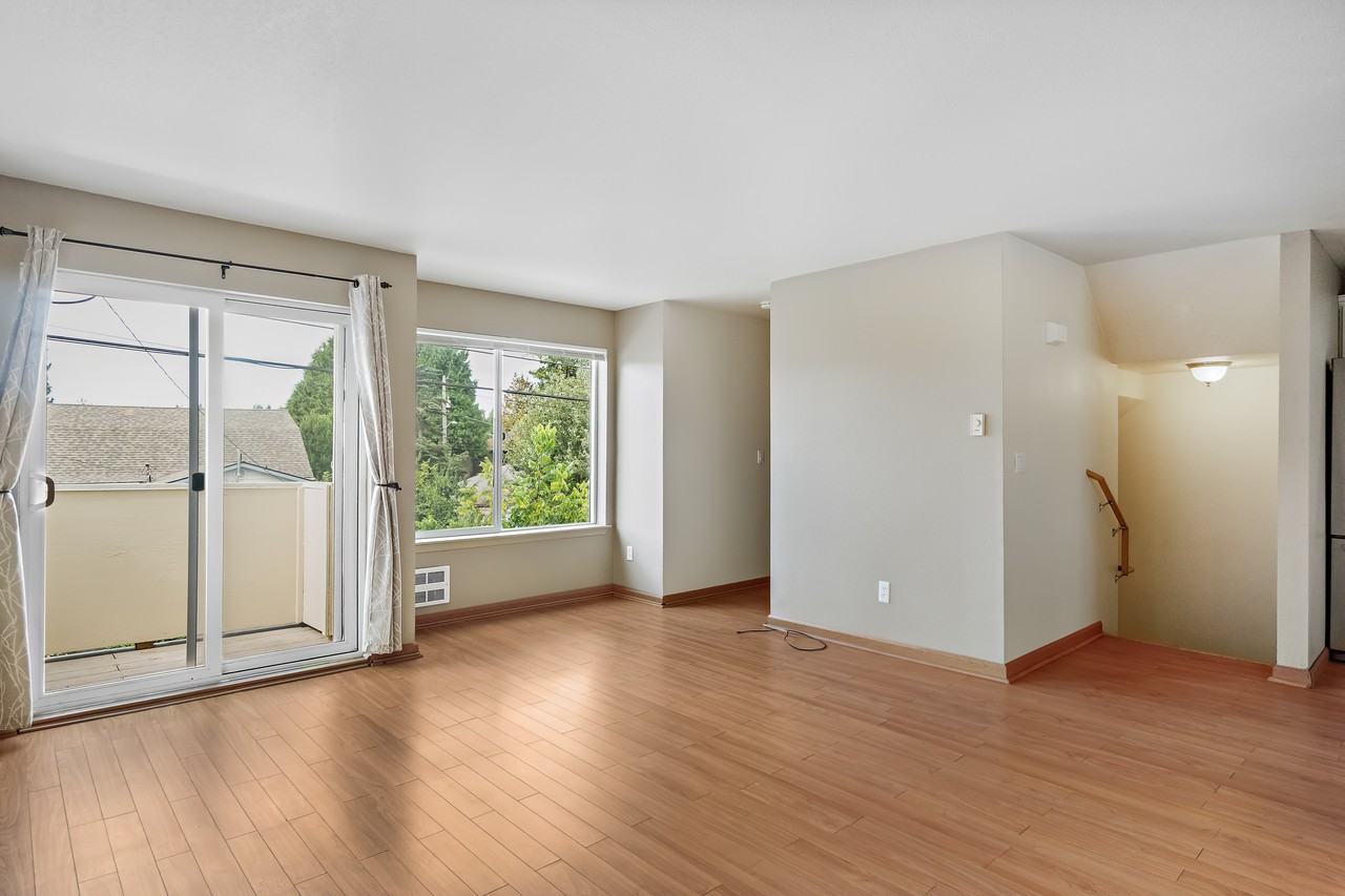 8619 Delridge Way Southwest #B - Photo 3 of 16