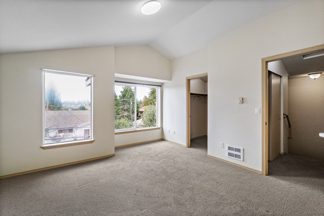 8619 Delridge Way Sw #B - Photo 5 of 17