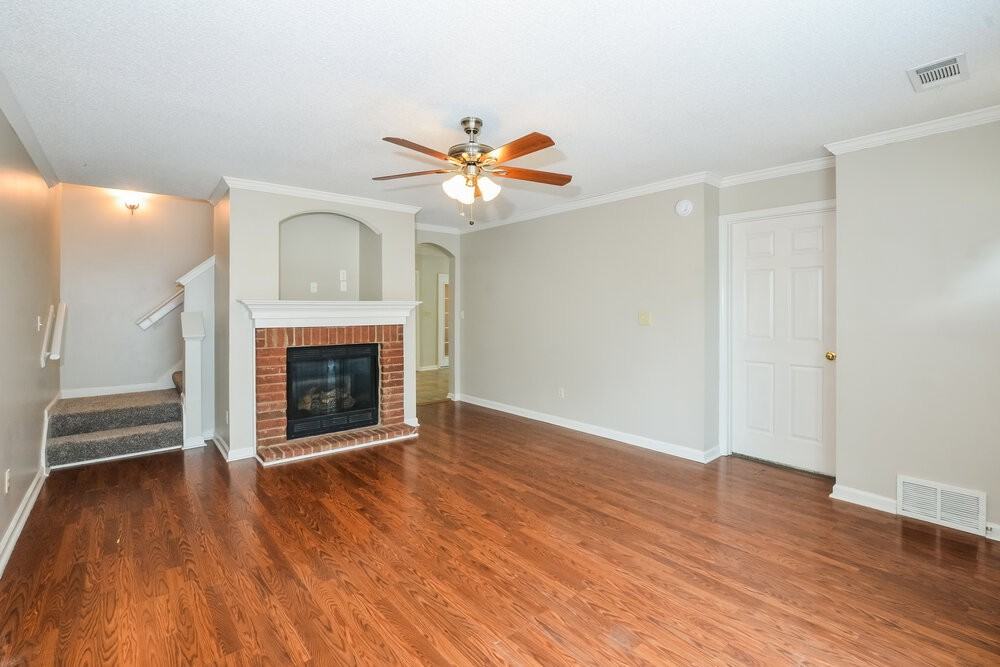 6828 Shorey Ln - Photo 4 of 17