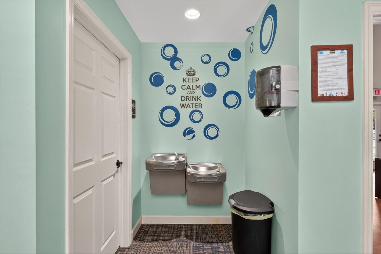 Sawbranch Apartments - Photo 5 of 50