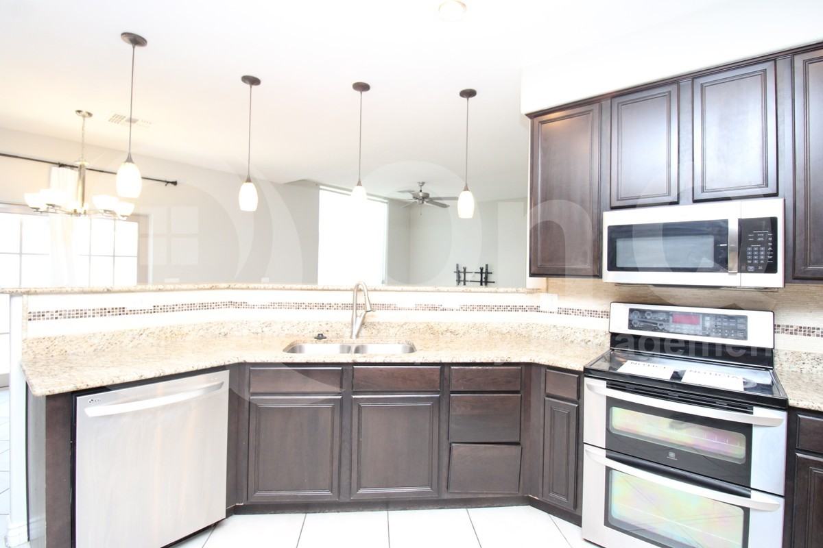 1816 West Vermont Avenue - Photo 4 of 23