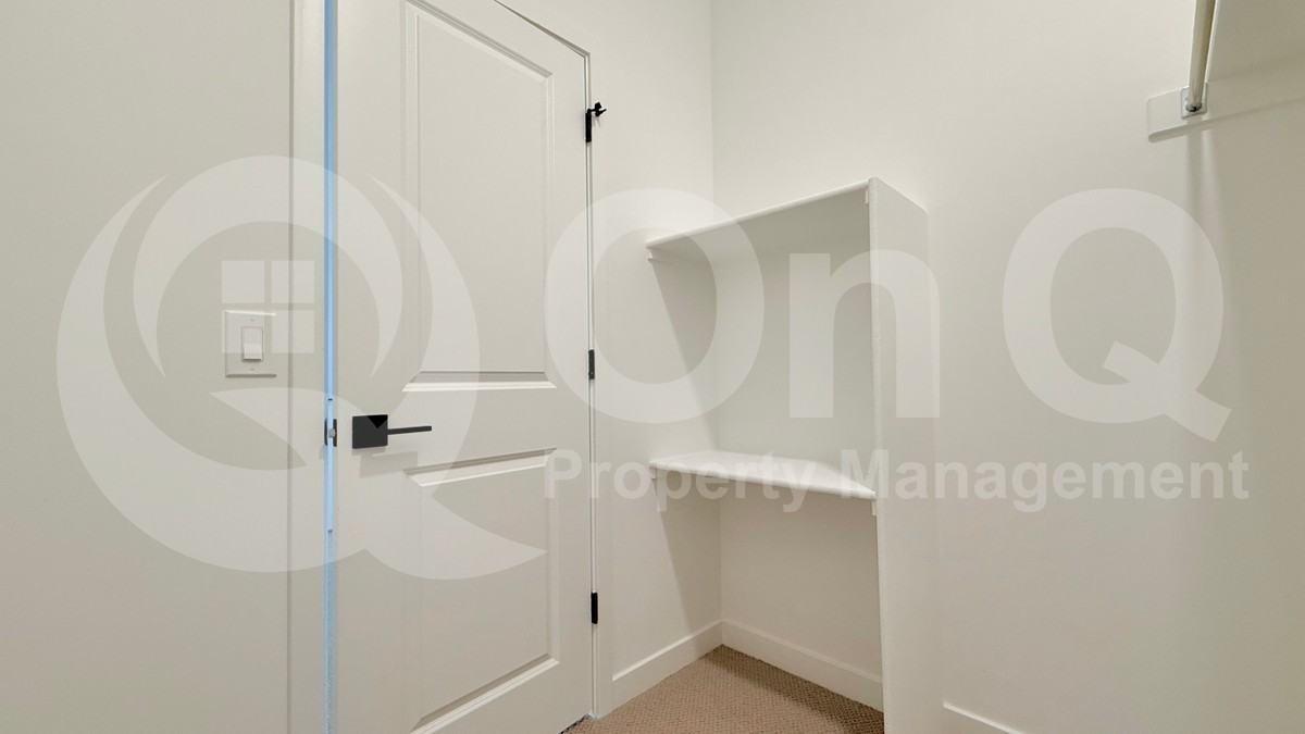 2746 Red Fox Road - Photo 7 of 15